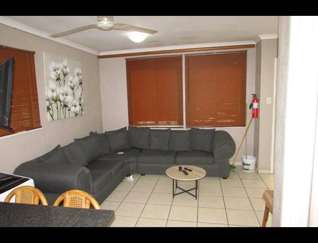 1 BEDROOM HOUSE FOR SALE IN WHITE RIVER EXT 16
